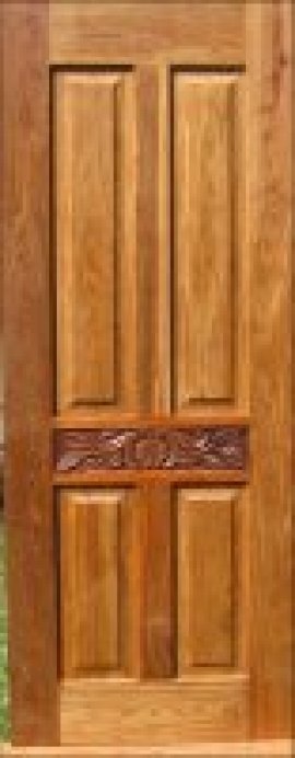 4 Panel Kiaat Door with  Centre Piece Carving